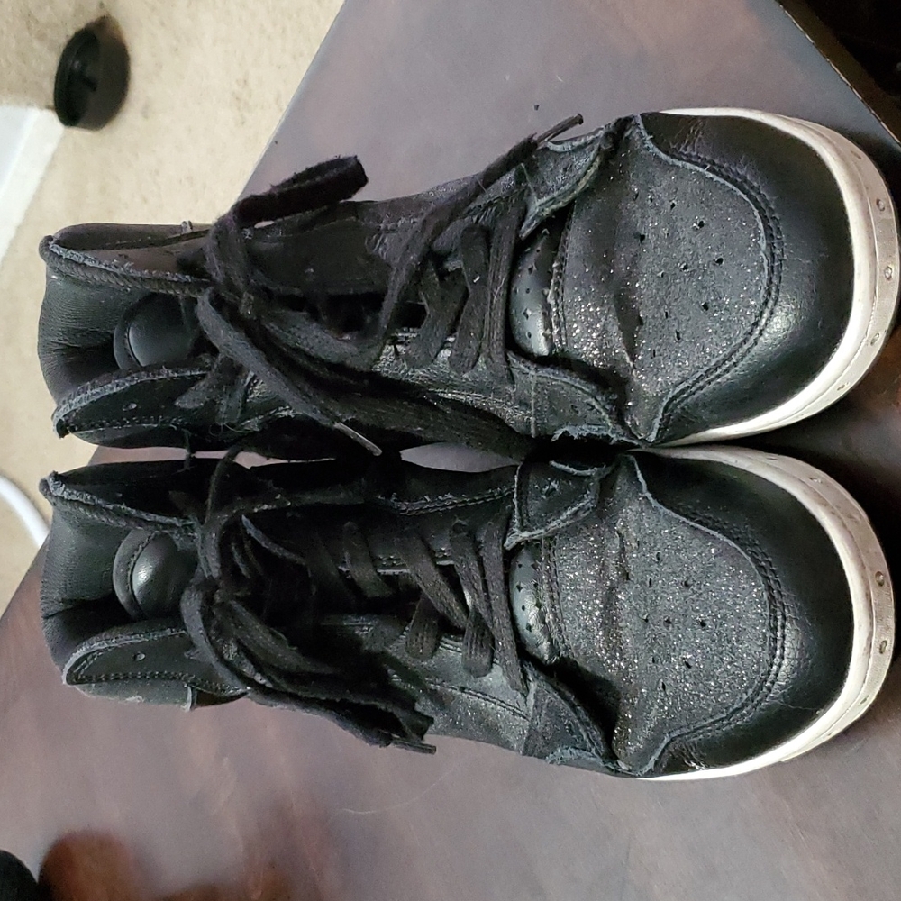 Pastry Glam Pie Glitter Dance Sneaker